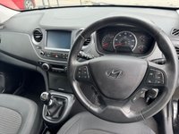 USED 2018 68 HYUNDAI I10 1.0 Premium Hatchback 5dr Petrol Manual Euro 6 (67 ps) FULL SERVICE HISTORY -- SAT NAV -- CAR PLAY -- CRUISE