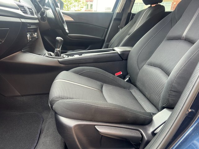 View our MAZDA MAZDA3