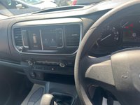 USED 2023 23 TOYOTA PROACE Red 1.5D Active MWB panel van, 43,800 miles, Euro 6, Touchscreen Display, Bluetooth, Air Conditioning, Cruise control. Plus VAT @ 20%! * MANUAL***AIR CON**BLUETOOTH
