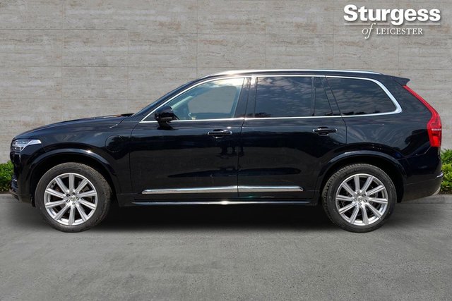 View our VOLVO XC90