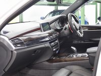 USED 2014 14 BMW X5 4.4 50i V8 M Sport SUV 5dr Petrol Auto xDrive Euro 6 (s/s) (449 ps) PAN ROOF + CARBON KIT +KEYLESS