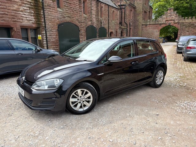 View our VOLKSWAGEN GOLF