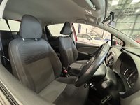 USED 2016 16 TOYOTA YARIS 1.33 Dual VVT-i Design Hatchback 5dr Petrol Manual Euro 6 (99 ps) **SALES NOW ON**