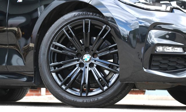 View our BMW 3 SERIES