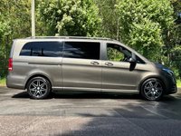 USED 2017 17 MERCEDES-BENZ V-CLASS 2.2 V250d AMG Line MPV 5dr Diesel G-Tronic+ Euro 6 (s/s) 8 Seat XLWB (190 ps) COMMAND, 360 CAM, DET TOW BAR