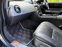 USED 2014 64 JAGUAR XJ 3.0d V6 Portfolio Saloon 4dr Diesel Auto Euro 5 (s/s) (275 ps) PANORAMIC GLASS SUNROOF,