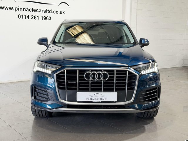 View our AUDI Q7