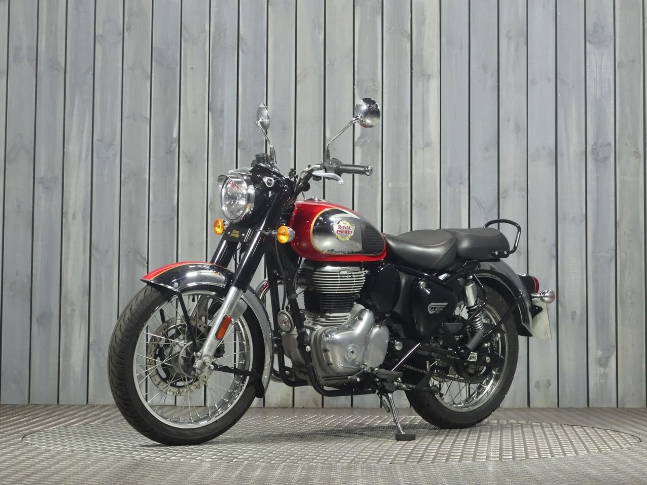 ROYAL ENFIELD Classic 350