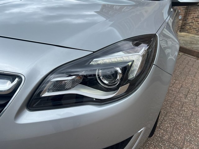View our VAUXHALL INSIGNIA