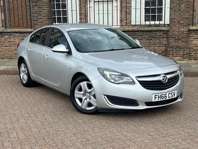 View our VAUXHALL INSIGNIA