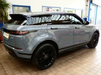 USED 2023 23 LAND ROVER RANGE ROVER EVOQUE 1.5 P300e 12.2kWh Edition SUV 5dr Petrol Plug-in Hybrid Auto 4WD Euro 6 (s/s) (309 ps) SUNROOF SAT NAV HEATED LEATHER INTERIOR PARKING CAMERA CRUISE CONTROL PARKING SENSORS 1 OWNER WARRANTY