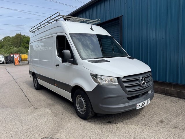 View our MERCEDES-BENZ SPRINTER