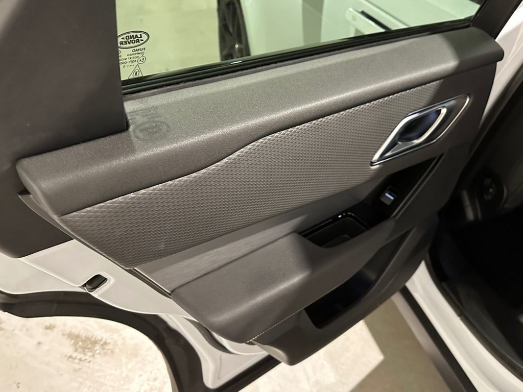 USED 2022 22 LAND ROVER RANGE ROVER VELAR 2.0 D200 MHEV R-Dynamic SUV 5dr Diesel Auto 4WD Euro 6 (s/s) (204 ps) 