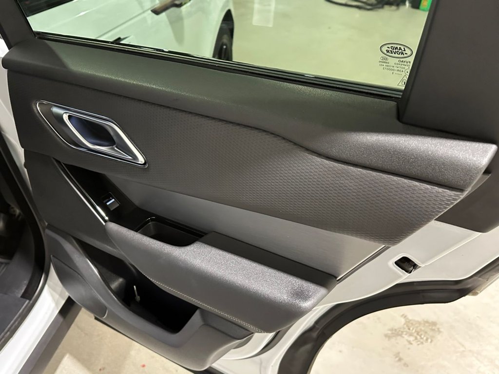 USED 2022 22 LAND ROVER RANGE ROVER VELAR 2.0 D200 MHEV R-Dynamic SUV 5dr Diesel Auto 4WD Euro 6 (s/s) (204 ps) 