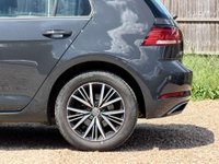 USED 2018 18 VOLKSWAGEN GOLF 1.4 Golf SE Nav TSi BlueMotion Technology 5dr Long MOT Sat Nav