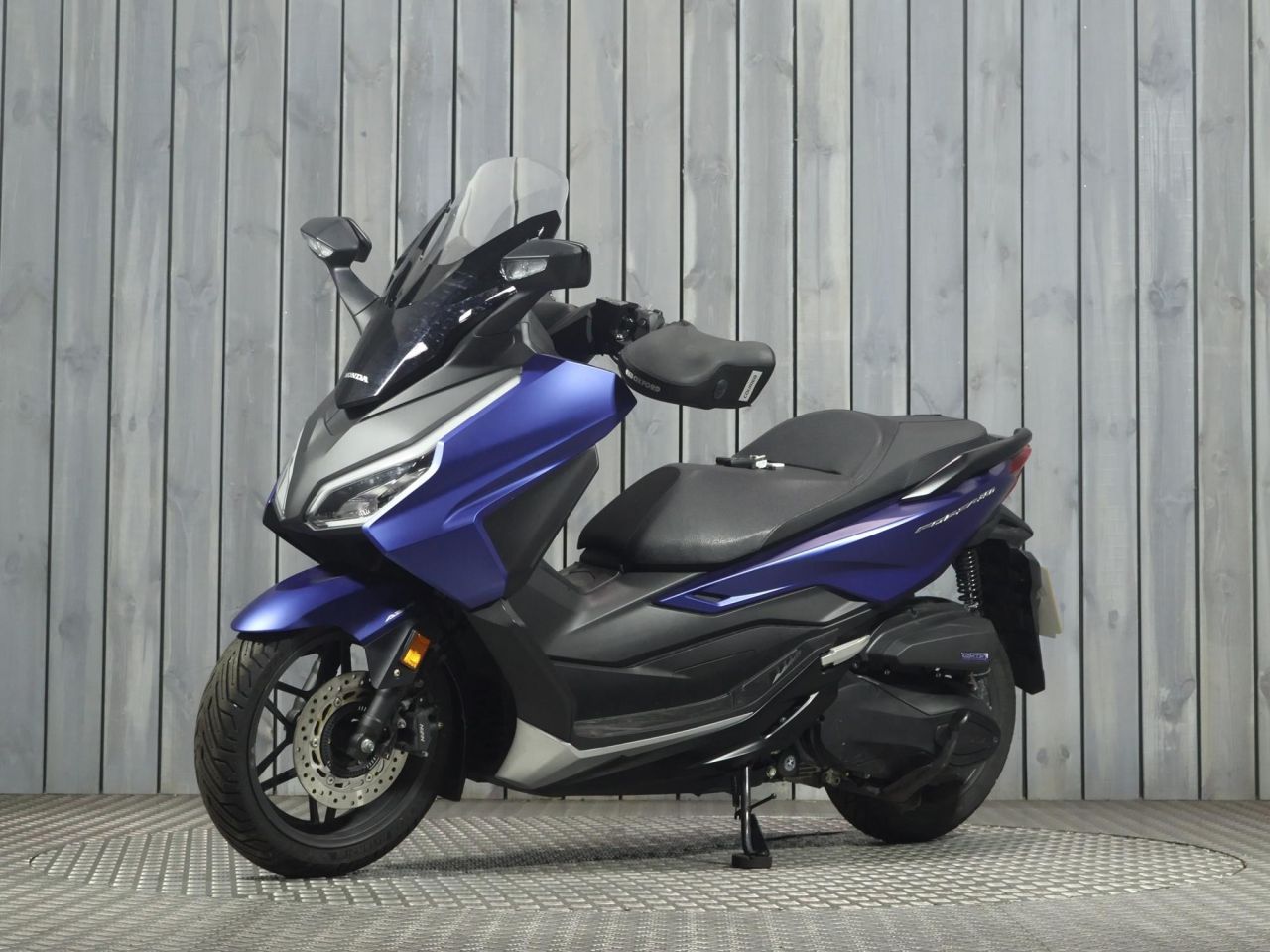 HONDA Forza 350