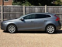 USED 2018 18 VOLVO V40 1.5 V40 Inscription T3 Auto 5dr Long MOT Sat Nav Parking Camer