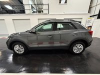 USED 2023 72 VOLKSWAGEN T-ROC 1.5 TSI Life SUV 5dr Petrol Manual Euro 6 (s/s) (150 ps) 