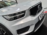 USED 2021 21 VOLVO XC40 1.5 T3 Momentum SUV 5dr Petrol Manual Euro 6 (s/s) (163 ps) 