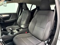 USED 2021 21 VOLVO XC40 1.5 T3 Momentum SUV 5dr Petrol Manual Euro 6 (s/s) (163 ps) 