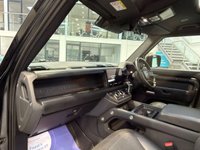 USED 2023 23 LAND ROVER DEFENDER 3.0 D300 MHEV X-Dynamic HSE SUV 5dr Diesel Auto 4WD Euro 6 (s/s) (300 ps) 