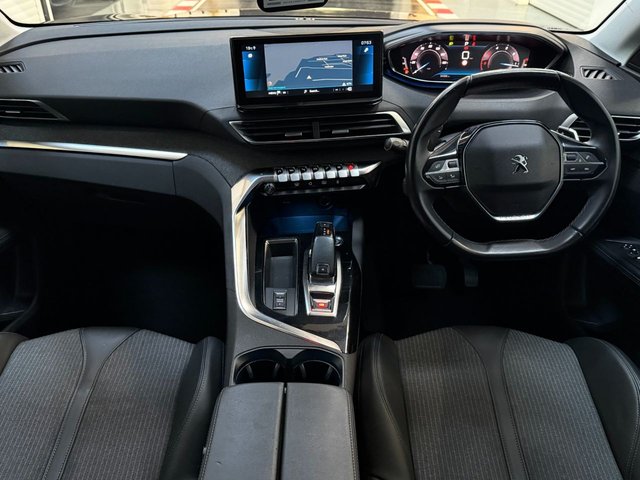 View our PEUGEOT 5008