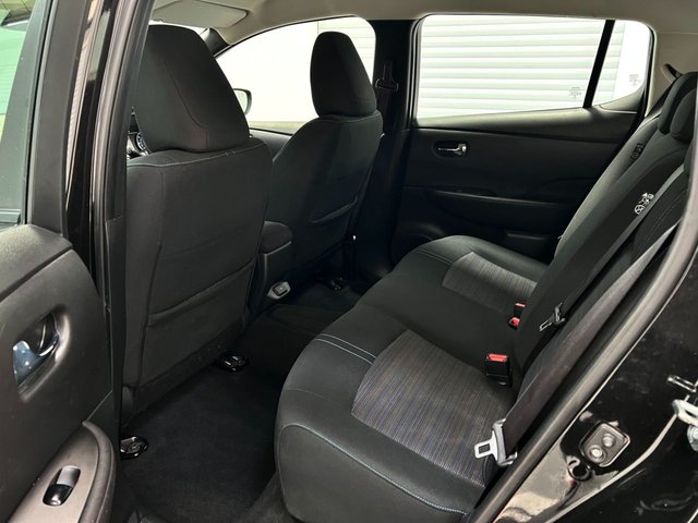 View our NISSAN LEAF