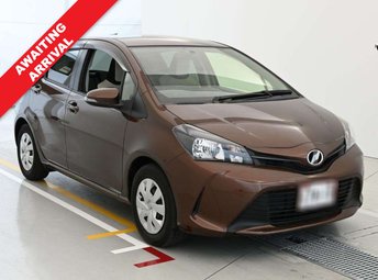 2015 TOYOTA VITZ