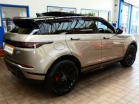 USED 2022 22 LAND ROVER RANGE ROVER EVOQUE 1.5 P300e 12.2kWh Autobiography SUV 5dr Petrol Plug-in Hybrid Auto 4WD Euro 6 (s/s) (309 ps) STUNNING EXAMPLE SUNROOF SAT NAV LEATHER HEATED SEATS VENTILATED SEATS HEATED STEERING WHEEL PARKING CAMERA CRUISE CONTROL PARKING SENSORS 1 OWNER SERVICE WARRANTY