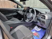 USED 2023 TOYOTA C-HR 1.8 VVT-h GPF Icon SUV 5dr Petrol Hybrid CVT Euro 6 (s/s) (122 ps) ** WE OFFER FINANCE ON THIS CAR **
