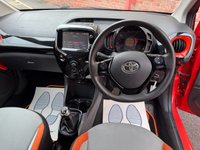 USED 2015 15 TOYOTA AYGO 1.0 VVT-i x-cite Hatchback 5dr Petrol Manual Euro 5 Euro 5 (68 ps) HUGE SPEC FULL JUST SERVICED