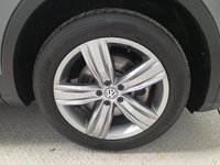 USED 2017 17 VOLKSWAGEN TIGUAN 2.0 TSI BlueMotion Tech SEL SUV 5dr Petrol DSG 4Motion Euro 6 (s/s) (180 ps) 