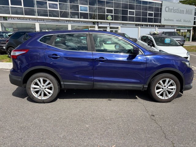View our NISSAN QASHQAI