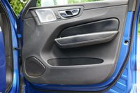 USED 2018 68 VOLVO XC60 2.0 D5 PowerPulse R-Design Pro SUV 5dr Diesel Auto AWD Euro 6 (s/s) (235 ps) BURSTING BLUE METALLIC PAINTWORK + SUNROOF + HUD + BOWERS & WILKINS