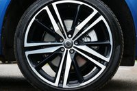 USED 2018 68 VOLVO XC60 2.0 D5 PowerPulse R-Design Pro SUV 5dr Diesel Auto AWD Euro 6 (s/s) (235 ps) BURSTING BLUE METALLIC PAINTWORK + SUNROOF + HUD + BOWERS & WILKINS
