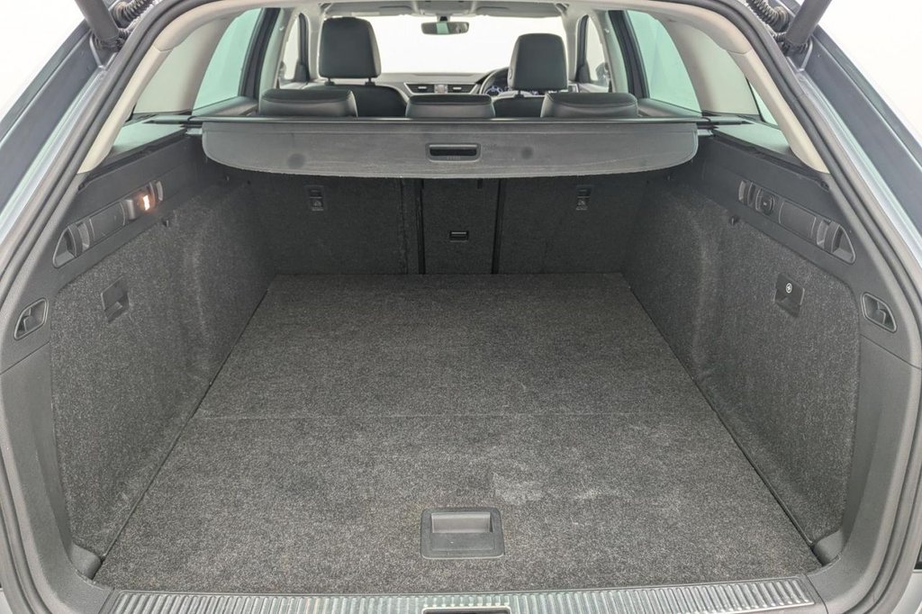 USED 2016 16 SKODA SUPERB 2.0 TSI SE L Executive Estate 5dr Petrol DSG Euro 6 (s/s) (220 ps) Sat Nav, 18"Alloys, Leather
