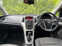USED 2011 61 VAUXHALL ASTRA 1.6 16v Excite Hatchback 5dr Petrol Manual Euro 5 (115 ps) AIRCON, ALLOYS, CRUISE