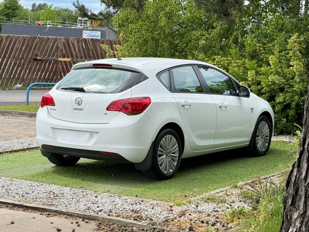 USED 2011 61 VAUXHALL ASTRA 1.6 16v Excite Hatchback 5dr Petrol Manual Euro 5 (115 ps) AIRCON, ALLOYS, CRUISE