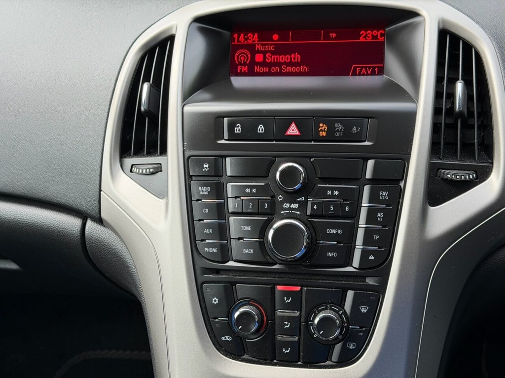 USED 2011 61 VAUXHALL ASTRA 1.6 16v Excite Hatchback 5dr Petrol Manual Euro 5 (115 ps) AIRCON, ALLOYS, CRUISE