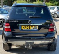 USED 2009 09 MERCEDES-BENZ M-CLASS 3.0 ML320 CDI Edition 10 SUV 5dr Diesel 7G-Tronic (254 g/km, 221 bhp) SERVICE HISTORY