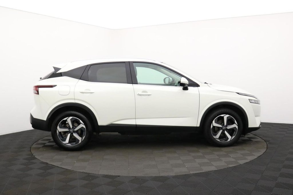 USED 2022 72 NISSAN QASHQAI 1.3 DIG-T MHEV N-Connecta SUV 5dr Petrol Hybrid Manual Euro 6 (s/s) (140 ps) Pan Roof, Car Play, Camera