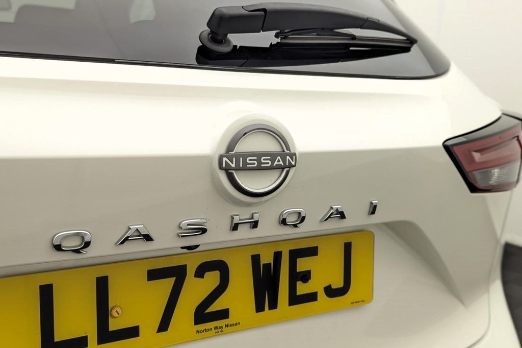 USED 2022 72 NISSAN QASHQAI 1.3 DIG-T MHEV N-Connecta SUV 5dr Petrol Hybrid Manual Euro 6 (s/s) (140 ps) Pan Roof, Car Play, Camera