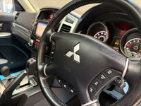 USED 2015 65 MITSUBISHI SHOGUN 3.2 DI-DC SG3 SUV 5dr Diesel Auto 4WD Euro 6 LWB (187 ps) SUNROOF, SAT NAV, GREAT HISTORY!