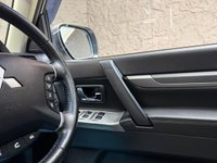USED 2015 65 MITSUBISHI SHOGUN 3.2 DI-DC SG3 SUV 5dr Diesel Auto 4WD Euro 6 LWB (187 ps) SUNROOF, SAT NAV, GREAT HISTORY!