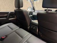 USED 2015 65 MITSUBISHI SHOGUN 3.2 DI-DC SG3 SUV 5dr Diesel Auto 4WD Euro 6 LWB (187 ps) SUNROOF, SAT NAV, GREAT HISTORY!