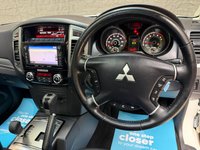 USED 2015 65 MITSUBISHI SHOGUN 3.2 DI-DC SG3 SUV 5dr Diesel Auto 4WD Euro 6 LWB (187 ps) SUNROOF, SAT NAV, GREAT HISTORY!