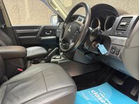 USED 2015 65 MITSUBISHI SHOGUN 3.2 DI-DC SG3 SUV 5dr Diesel Auto 4WD Euro 6 LWB (187 ps) SUNROOF, SAT NAV, GREAT HISTORY!
