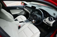 USED 2019 19 MERCEDES-BENZ GLA 1.6 GLA200 SE (Executive) SUV 5dr Petrol 7G-DCT Euro 6 (s/s) (156 ps) JUPITER RED PAINTWORK + CRYSTAL GREY LEATHR + APPLE CARPLAY