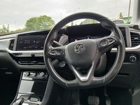 USED 2022 22 VAUXHALL GRANDLAND 1.6 13.2kWh Elite SUV 5dr Petrol Plug-in Hybrid Auto Euro 6 (s/s) (225 ps) 