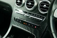 USED 2022 22 MERCEDES-BENZ GLC 2.0 GLC300e 13.5kWh AMG Line (Premium) SUV 5dr Petrol Plug-in Hybrid G-Tronic+ 4MATIC Euro 6 (s/s) (333 ps) SPECTRAL BLUE METALLIC PAINTWORK + APPLE CARPLAY + VIRTUAL COCKPIT